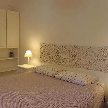 Holiday home Les Platanes L'Isle-sur-la-Sorgue